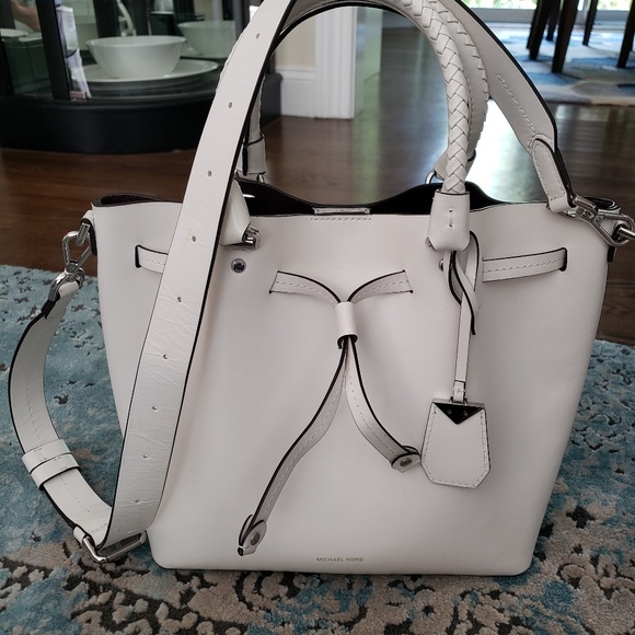 Michael Kors white handbag - Picture 1 of 4